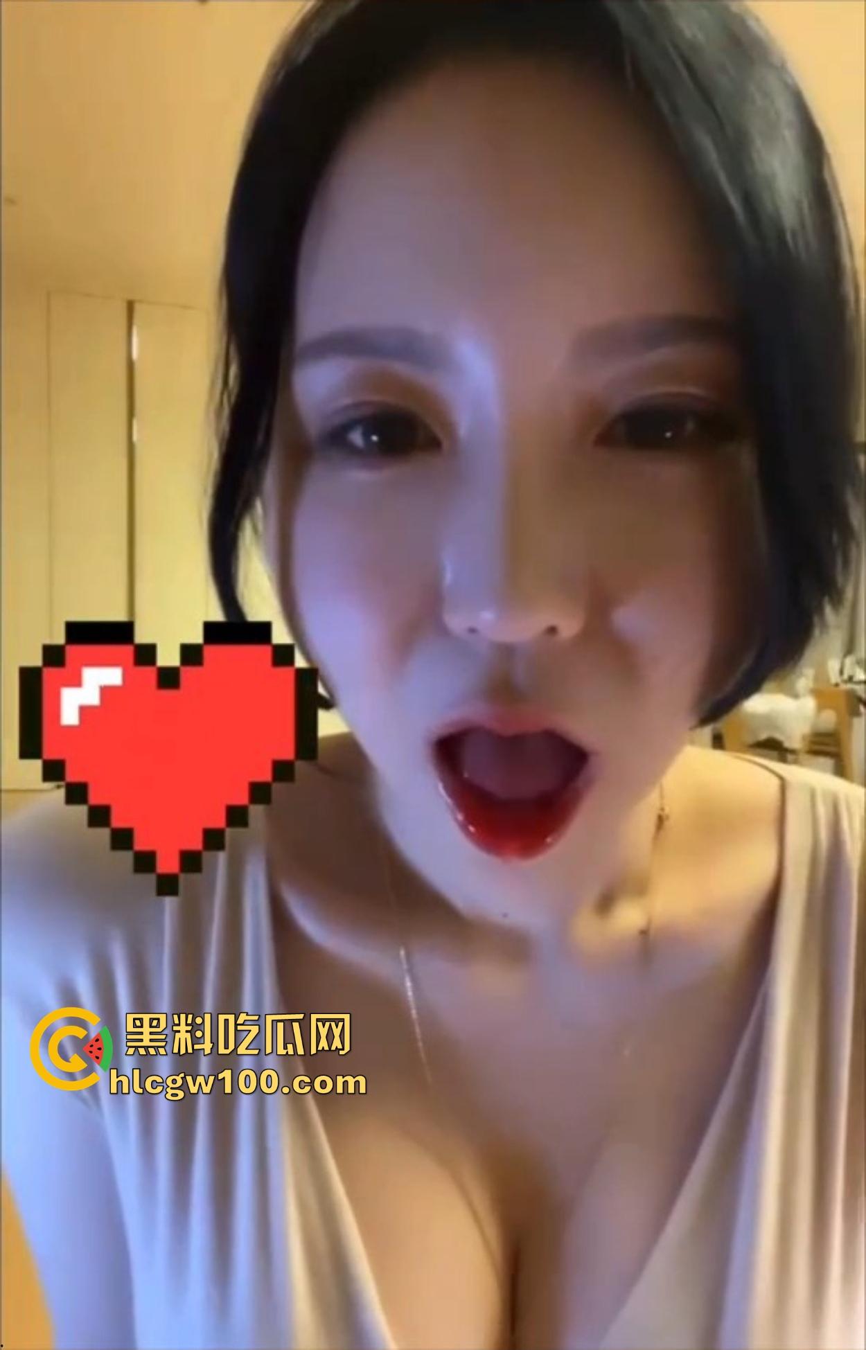 成都骚妹口水流成瀑布，嘴巴湿润得像打了润滑剂，光是想象肉棒进去的画面，肉棒进去怕是1秒缴械直接被秒杀！  第9张