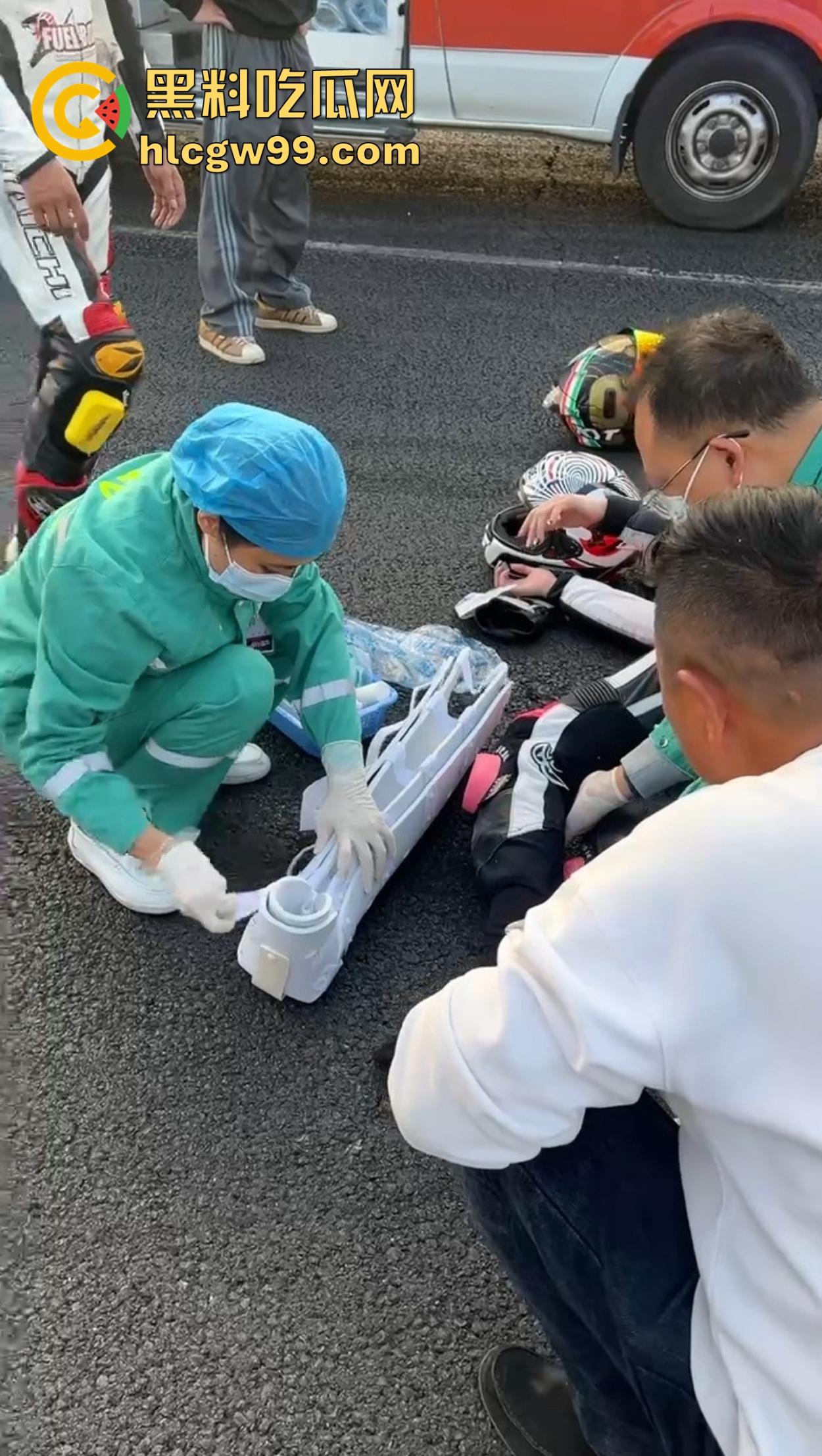 东莞英姿飒爽女骑士上演逆行惨剧，赛道飙车被撞飞数米， 当场休克被抬走！  第7张