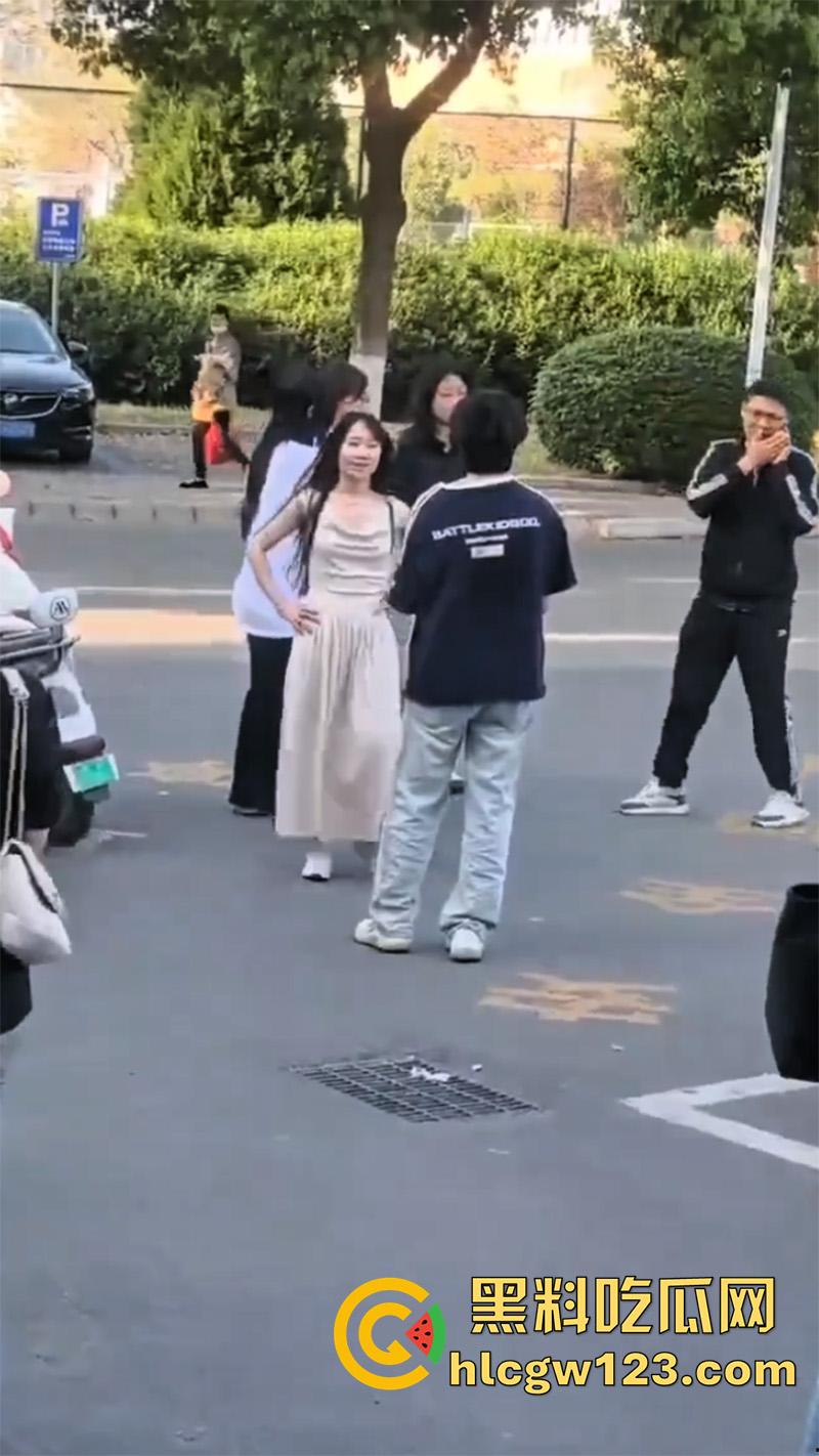 滁州职业学院丑逼胖渣男翻车，脚踏两条船被发现，两女学校当场质问，真是丑人多作怪！  第5张