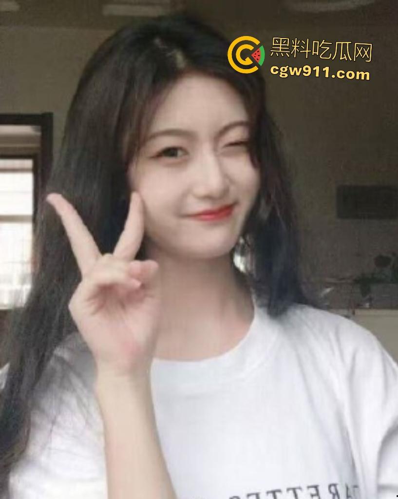 高颜值清纯少女【骆紫云】与男友户外露出后酒店狂干！无套内射爆浆细节炸裂，昔日仙女变身肉欲小野猫！  第5张