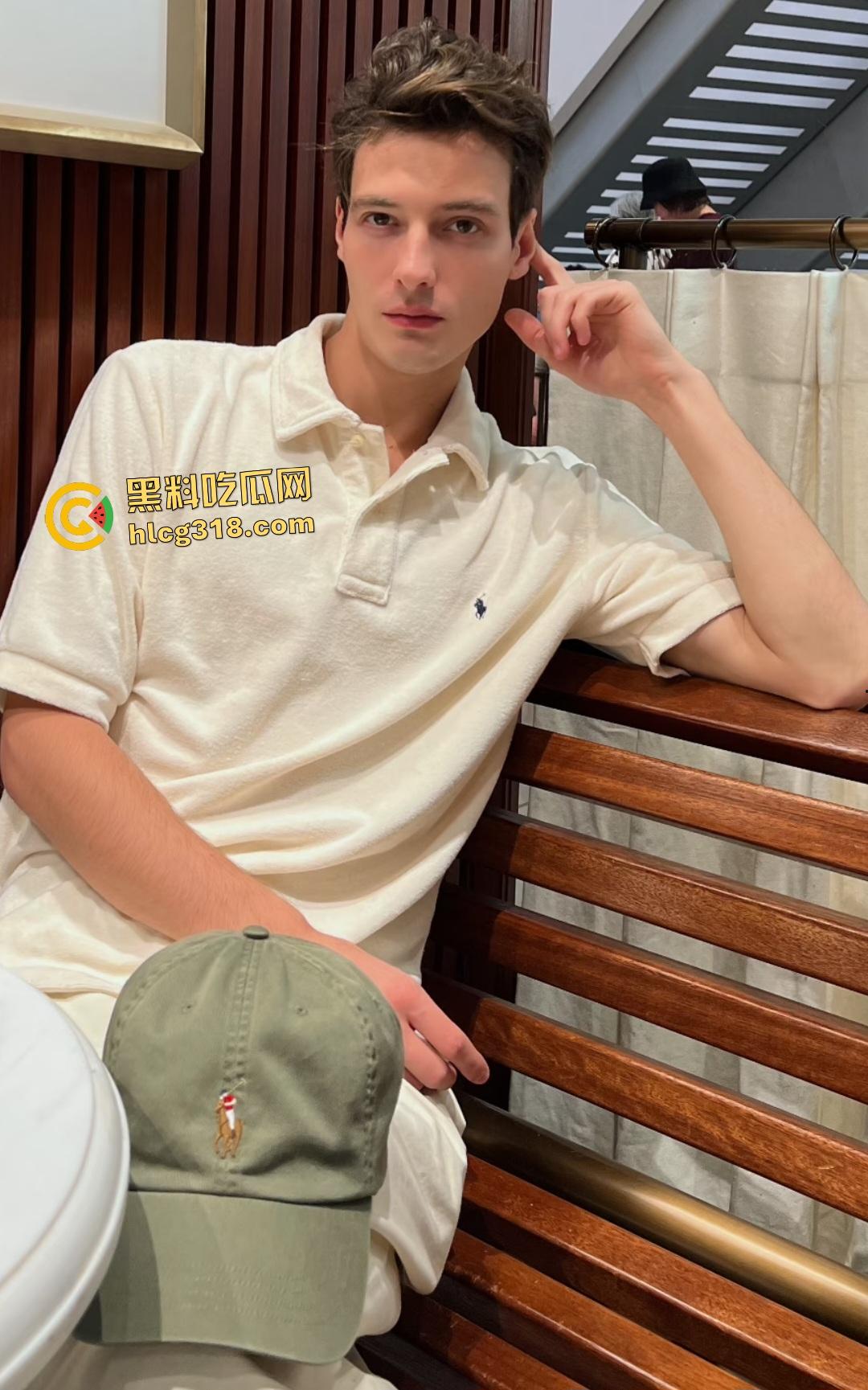 男子将鞭炮塞屁眼，自爆菊花炸出满身血污，还把鞭炮碎片从屁眼里挖出来！  第1张