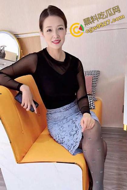 海角乱伦禁忌情欲之姐弟恋！观音坐莲式爆操亲姐，巨乳升级淫水泛滥，饥渴紧致嫩穴疯狂吸吮！  第2张