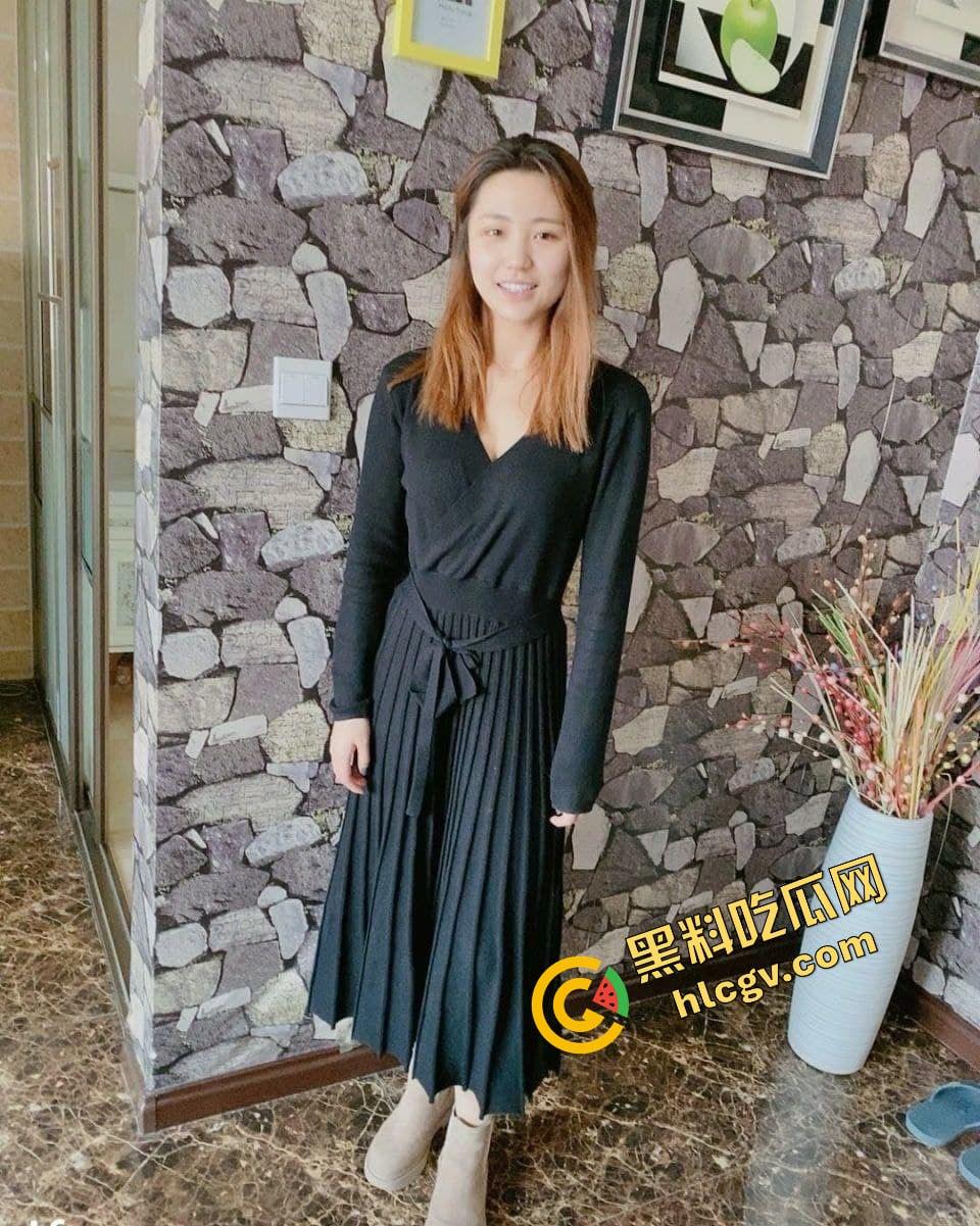 瓜友独家投稿曝光！海南酒店前台小姐『徐华』为顾客提供特殊服务 狂舔肉棒 被操到岔气！  第3张