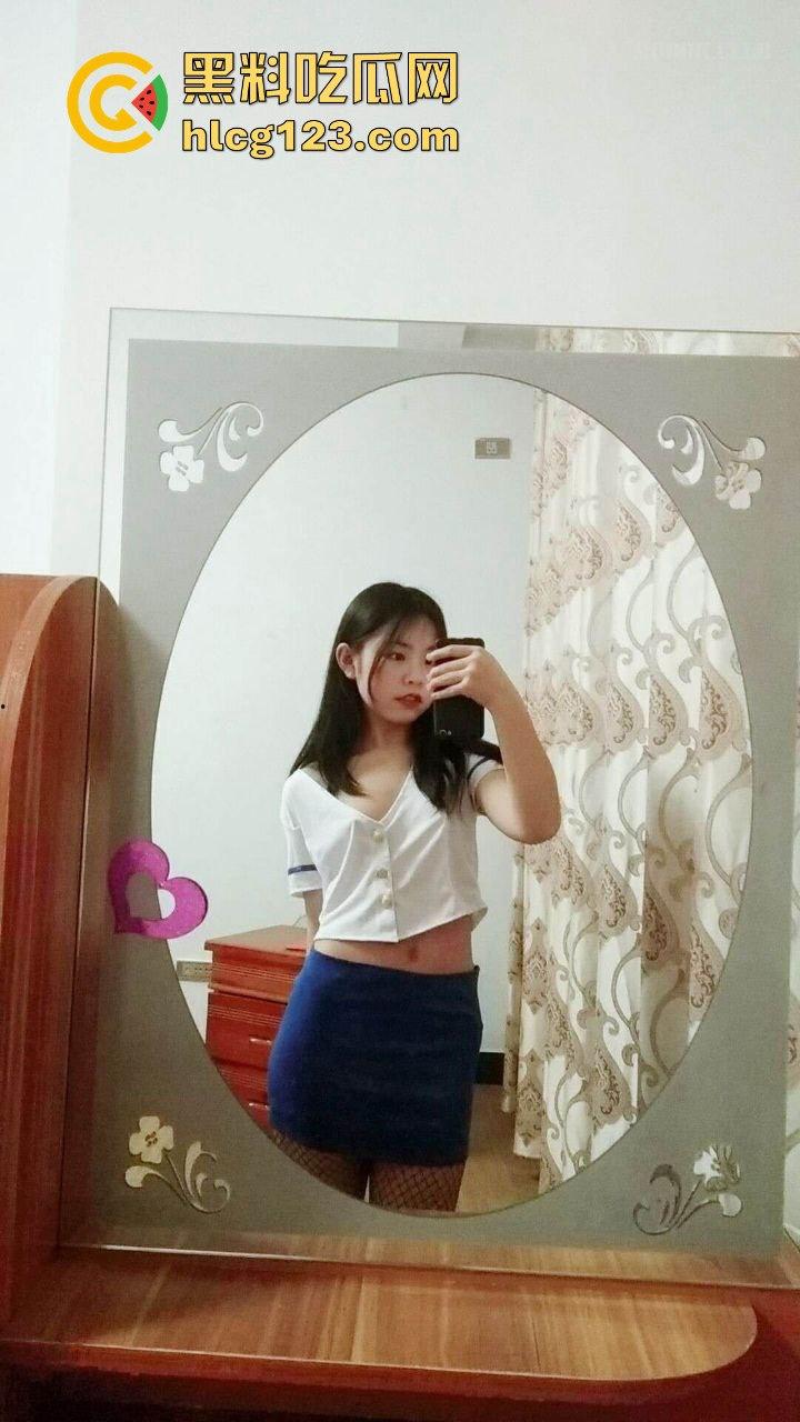 居家制服学生妹自拍大翻车！骚气十足的自慰视频外泄，网友：这小骚穴等不及了吧？  第5张