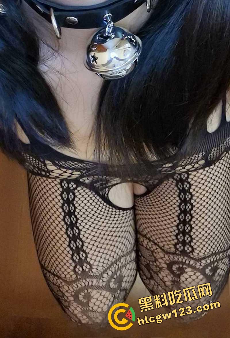 辽宁阜新反差婊【杨舒琦】翘臀开档连体衣被操到断片，3P4P全程露脸流出 前后夹击爆操群交！  第8张