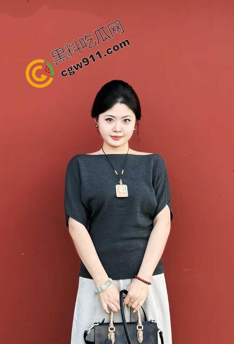 郑州气质美女【周仕琳】私拍泄密：露脸挨操，黑丝细腿，豪乳震撼，男友母狗玩法让人血脉贲张！  第5张