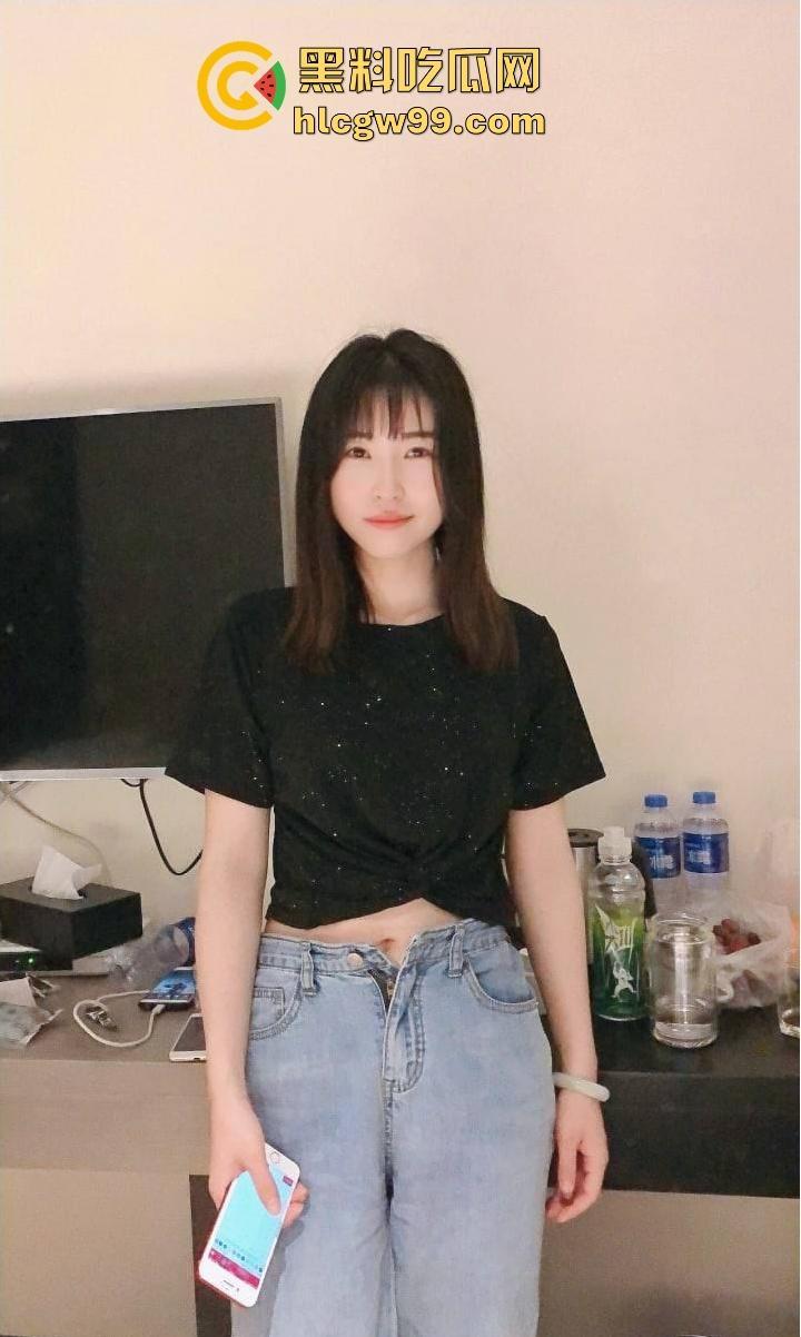 小编推荐！调教西安方新小学语文老师【李静怡】视频曝光，长得一般贵在真实够骚！  第1张