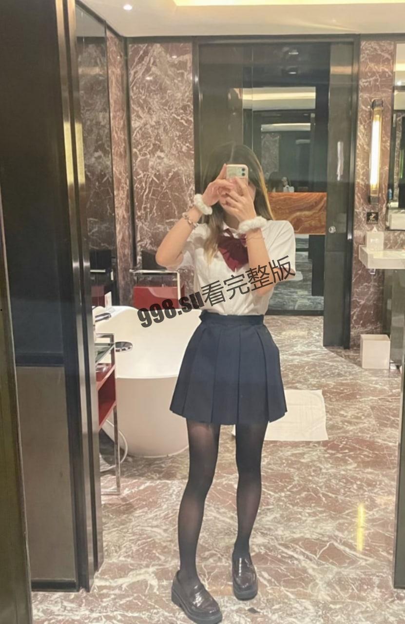 反差！新晋小网红 暴走小羊 看似清纯私下 JK 洛丽塔性爱极度淫荡反差  第3张