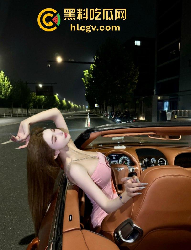 微博436W粉丝大网红【王一霏ADA】面对潜规则果断一对一视频四点全露！  第6张