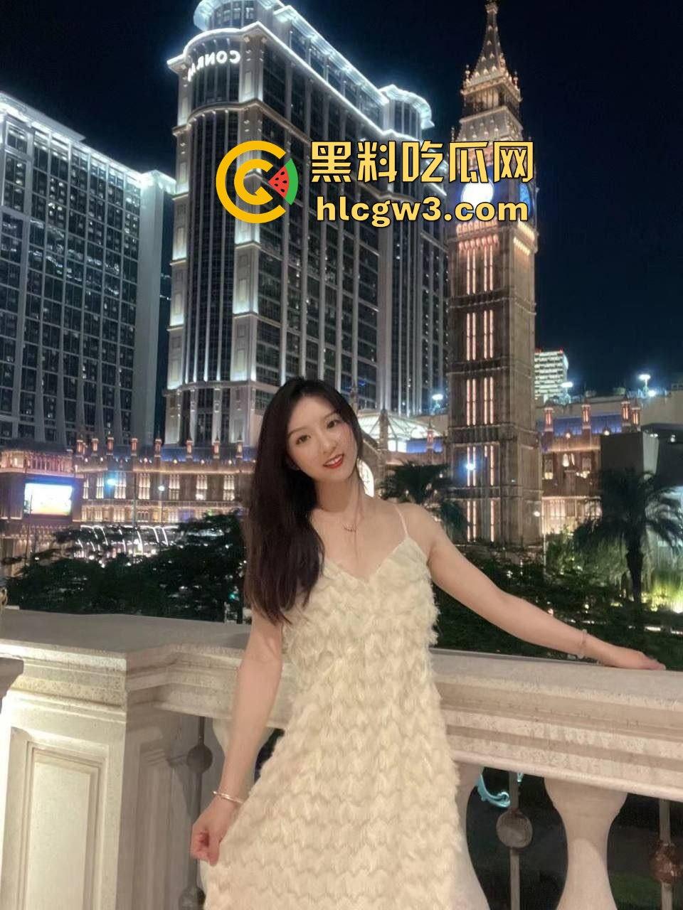 南京公司女员工【徐子晴】为了上位主动献身 吃老板的棒子求升职  口爆吞精 老板爽到答应！ 第1张