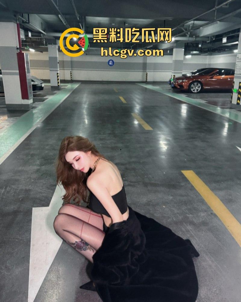 微博436W粉丝大网红【王一霏ADA】面对潜规则果断一对一视频四点全露！  第11张