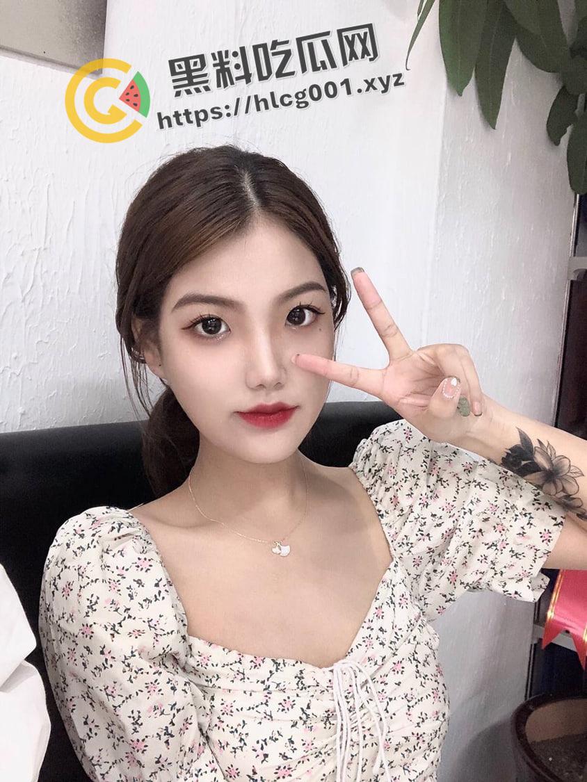 湖南大学反差大三学姐 白天精致的冰冷女神 晚上可怜的臭母狗 喉咙都被草肿了 视频遭流出  第4张