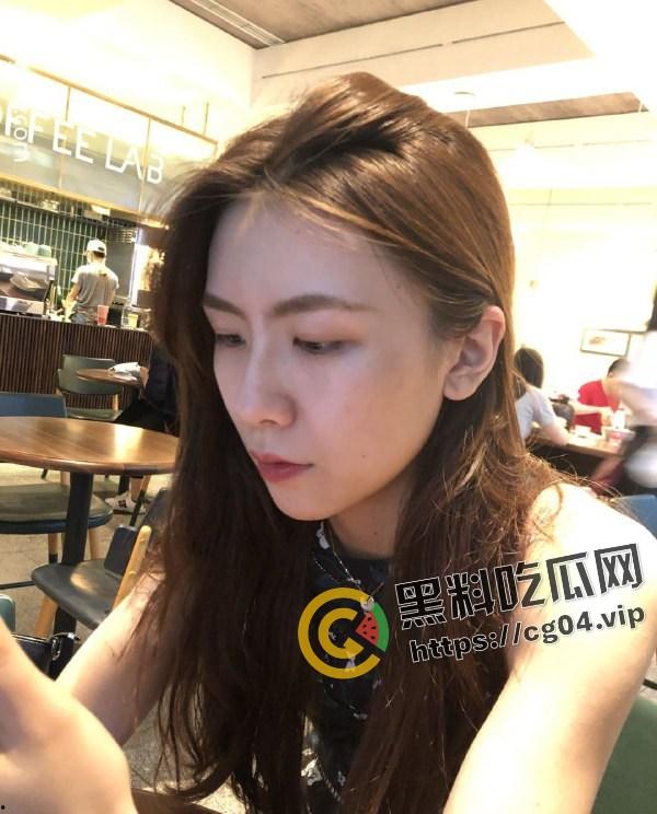 上海期货美女交易员【何麦伢】与男友啪啪视频及大量生活照流出 好几个角度看出妹妹已经生气了  好像目前受影响已经回广州 第3张