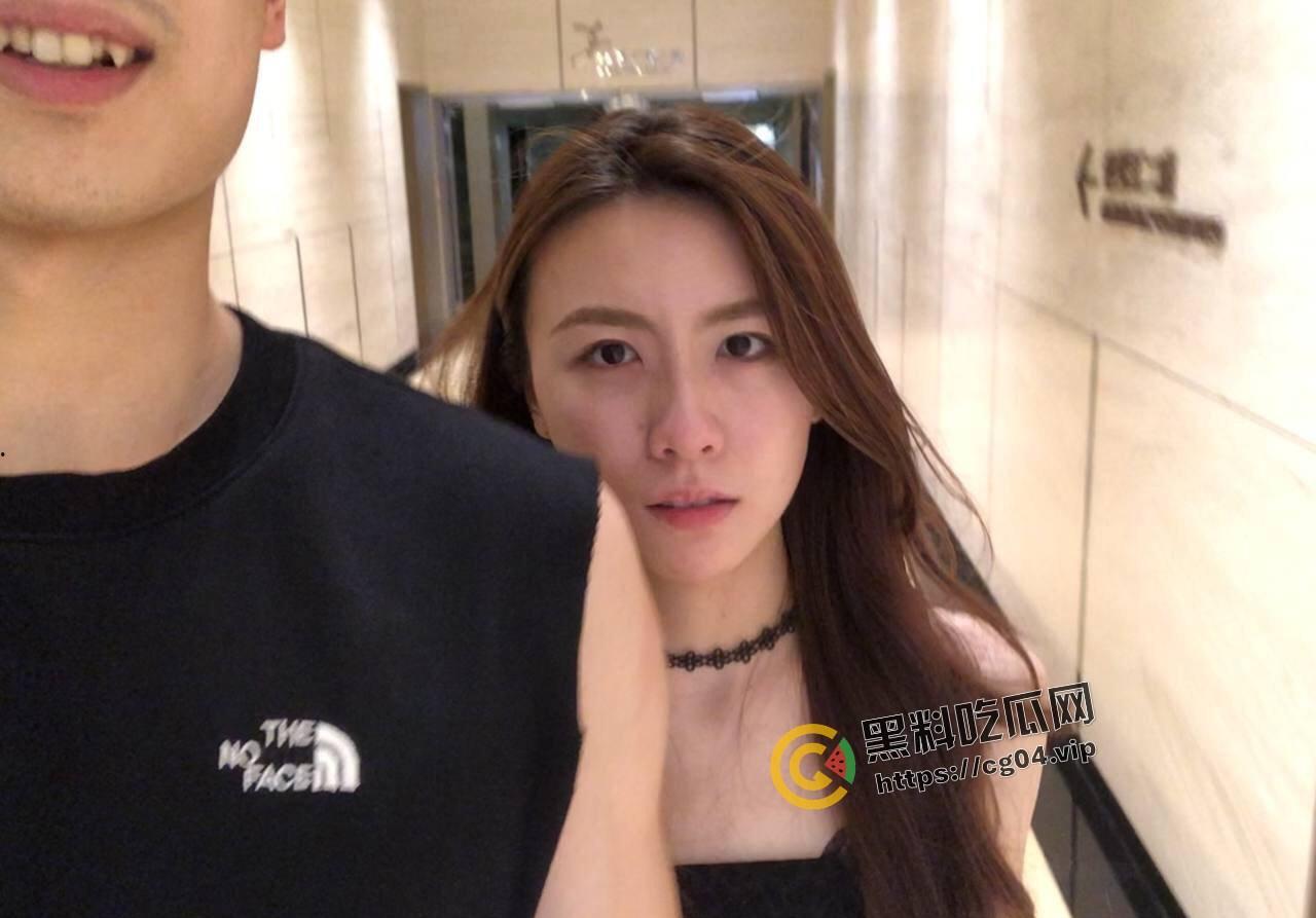 上海期货美女交易员【何麦伢】与男友啪啪视频及大量生活照流出 好几个角度看出妹妹已经生气了  好像目前受影响已经回广州 第5张