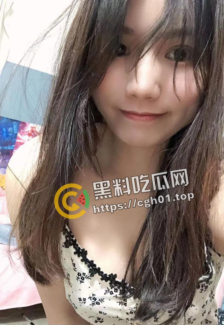 湖南母狗【陆世婷】背着男朋友约学长学弟3p  开肛初体验 手指全部塞满 水真多啊 第4张