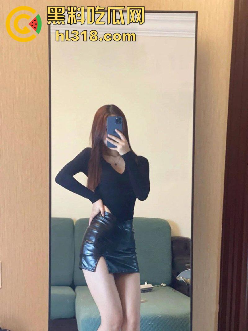 南京模特级女神【李怡楠】，完美身材气质美女，背着男友约炮开迈腾的小伙，性爱自拍激情啪啪！  第4张