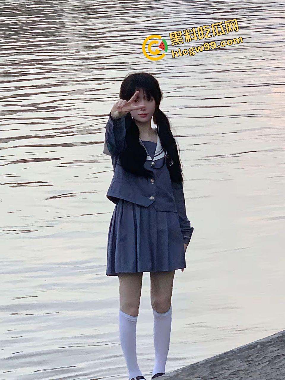 广西艺术学校清纯双马尾少萝【陈沫怡】娃娃小炮架极致榨精，操成自动挡后怼嫩逼骚臀！独家曝光流出！  第2张