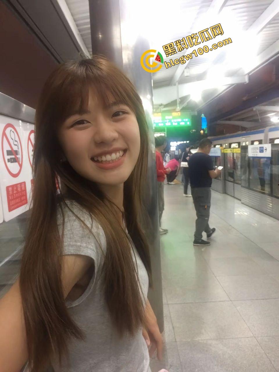 武汉职业技术学院反差骚婊【王楚茜】私底下的淫乱痴女，分手遭男友曝光骑乘性爱！独家流出！  第2张