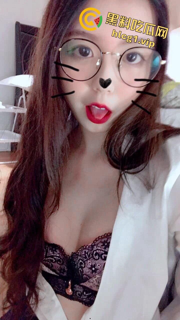 加拿大留学女友Echo反差自拍流出！甜美学霸秒变性感女神，画风大反转！  第9张