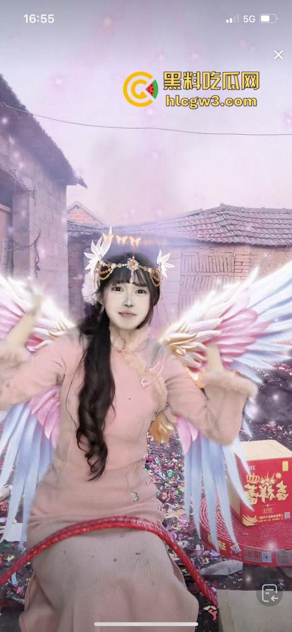 抖音主播『婉婉』炮厂认证主播边直播边放鞭炮，嘉年华狂刷鞭炮狂炸，大哥们这电子养蛊玩法真是太炸裂了！  第6张