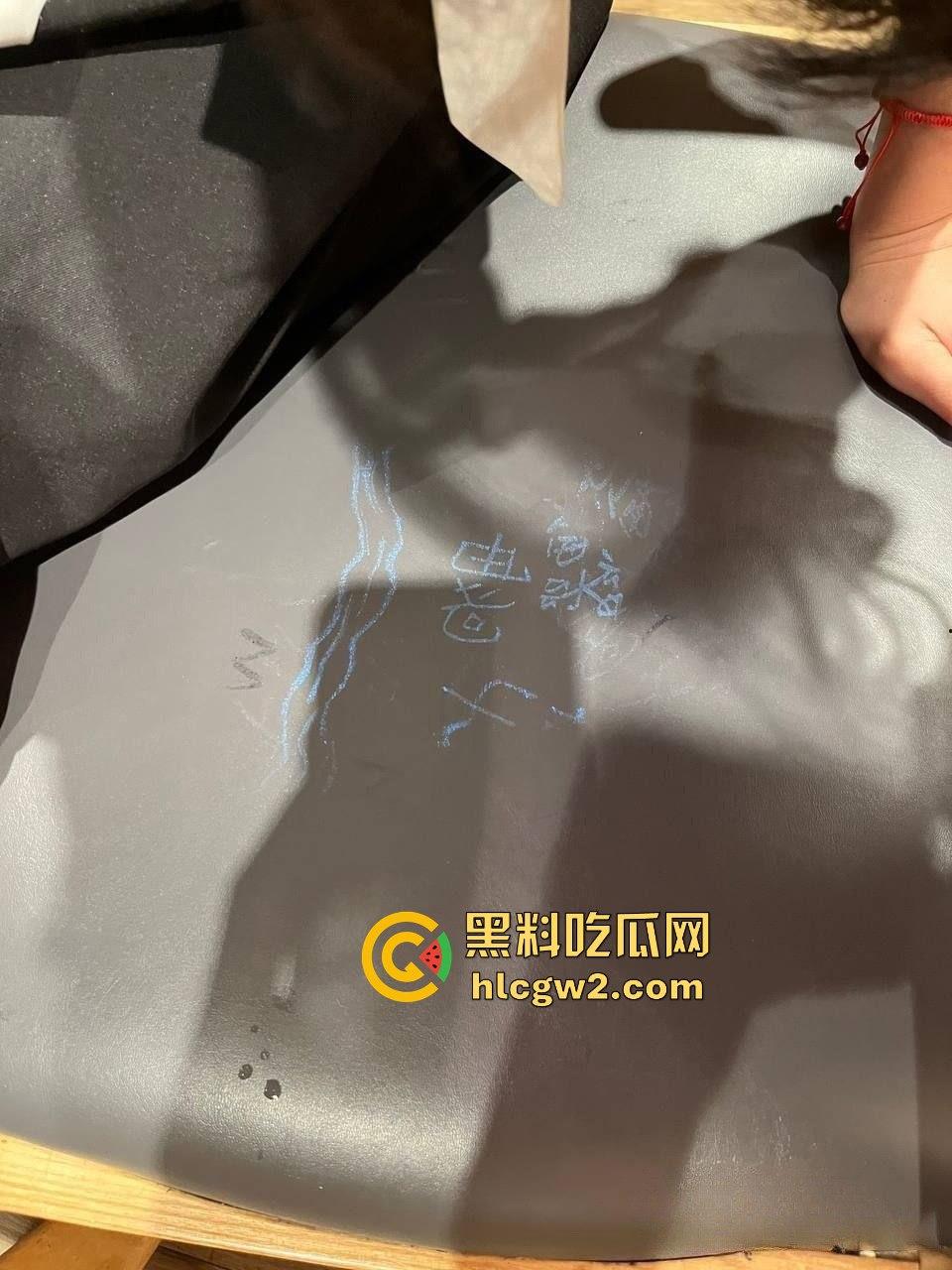 大神1300元约厦门科技信息大三学姐玩3P视频流出 有男友还敢酒吧微醺后乱来，酒店全程玩到高潮停不下来！  第18张