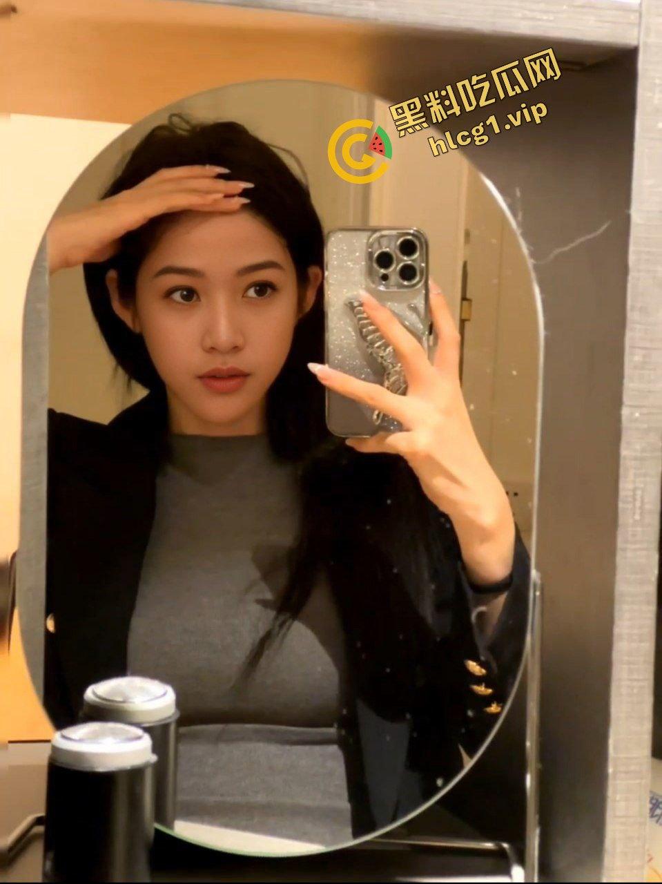 大神约操高颜值黑丝女神，白虎无毛嫩逼，一级顶尖炮架，这钱花的值！  第1张