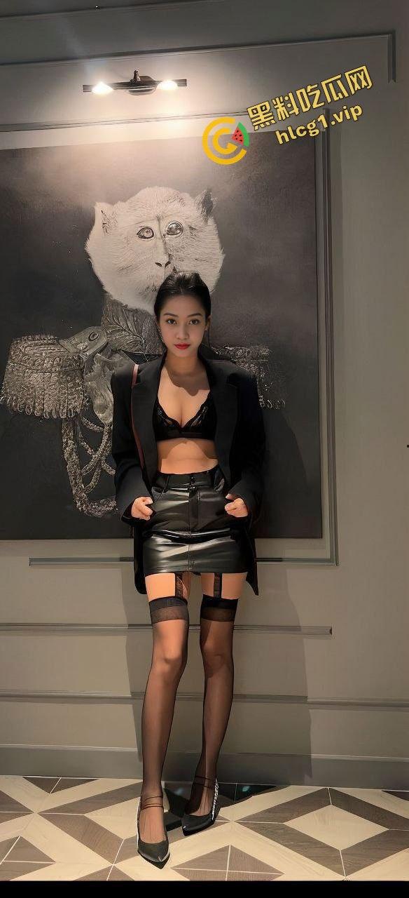 大神约操高颜值黑丝女神，白虎无毛嫩逼，一级顶尖炮架，这钱花的值！  第2张