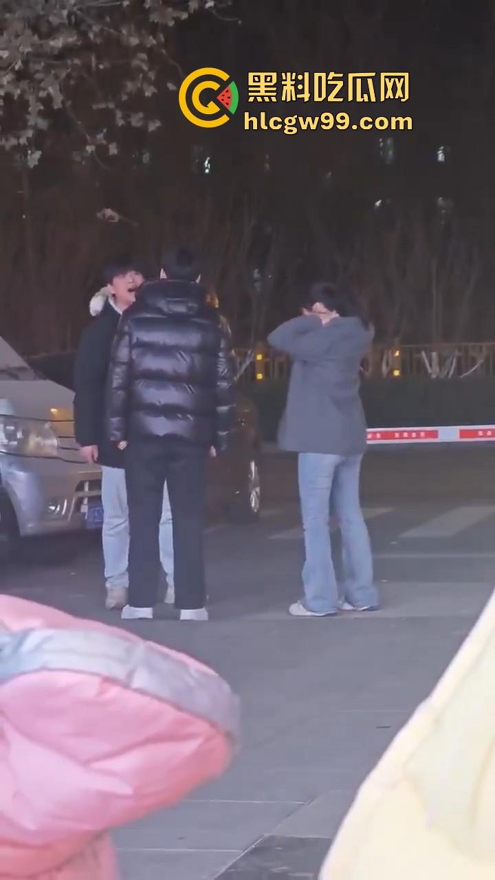 趁好兄弟出差深夜约其女友吃火锅，不料兄弟当场对质，出个差家给偷了！  第9张