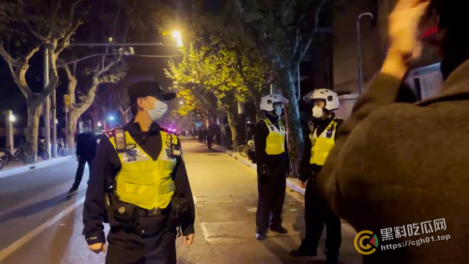 全网封禁！《乌鲁木齐中路》白纸运动纪录片  最全版本 第13张