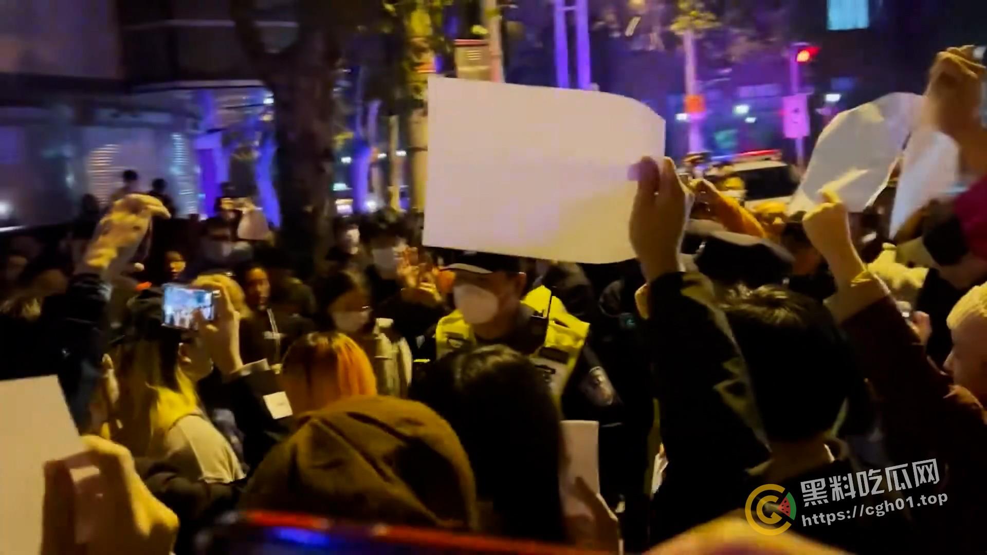 全网封禁！《乌鲁木齐中路》白纸运动纪录片  最全版本 第19张