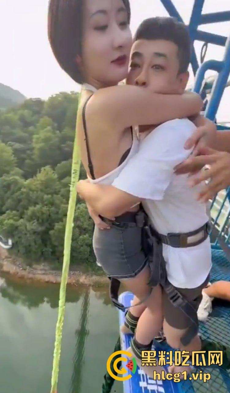 陪护媛来了！景区推出蹦极陪跳援 花式玩法层数不穷 报地址怕又被查了！  第6张