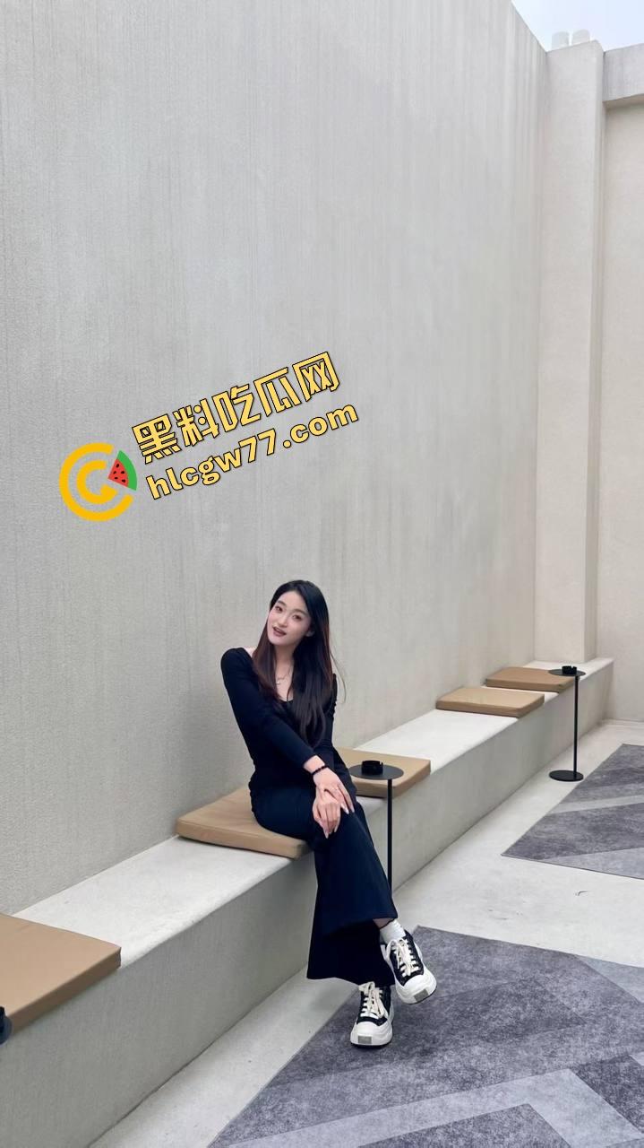 无锡高三骚妹毕业即开约，粉鲍粉嫩情趣内衣勾金主爆插，自慰片拍到手机存储报警！  第6张