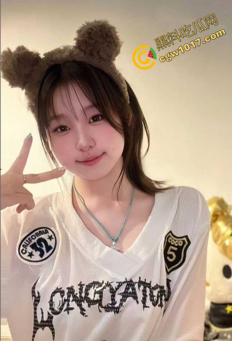 海角乱伦大神邀您一睹亲嫂子淫态！露奶医护情趣装，秋千上高潮叫床！小叔子炽烈极乐，嫂嫂淫肉沸腾！  第1张