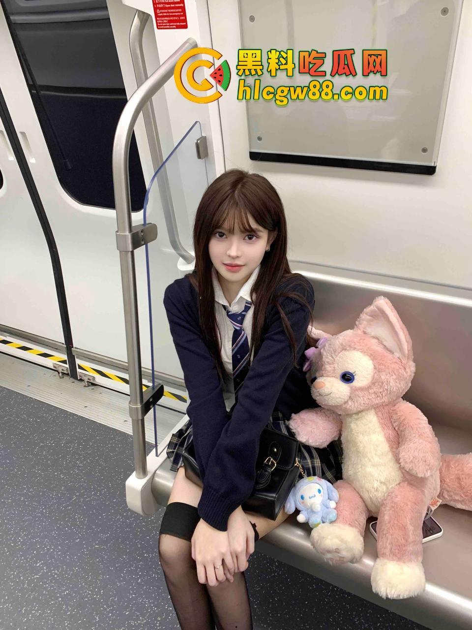 驻马店极品拜金女『袁姗姗』168得身高36D奶量惊人，水多穴紧被操三年，最后还是投奔迈巴赫大爷！  第2张