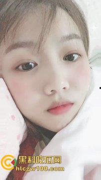 长沙反差母狗【余美婷】老公不在家性瘾犯了，被网调拍摄各种视频照片，这嫩乳肥臀真的看的带劲  第5张