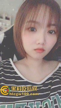 长沙反差母狗【余美婷】老公不在家性瘾犯了，被网调拍摄各种视频照片，这嫩乳肥臀真的看的带劲  第6张