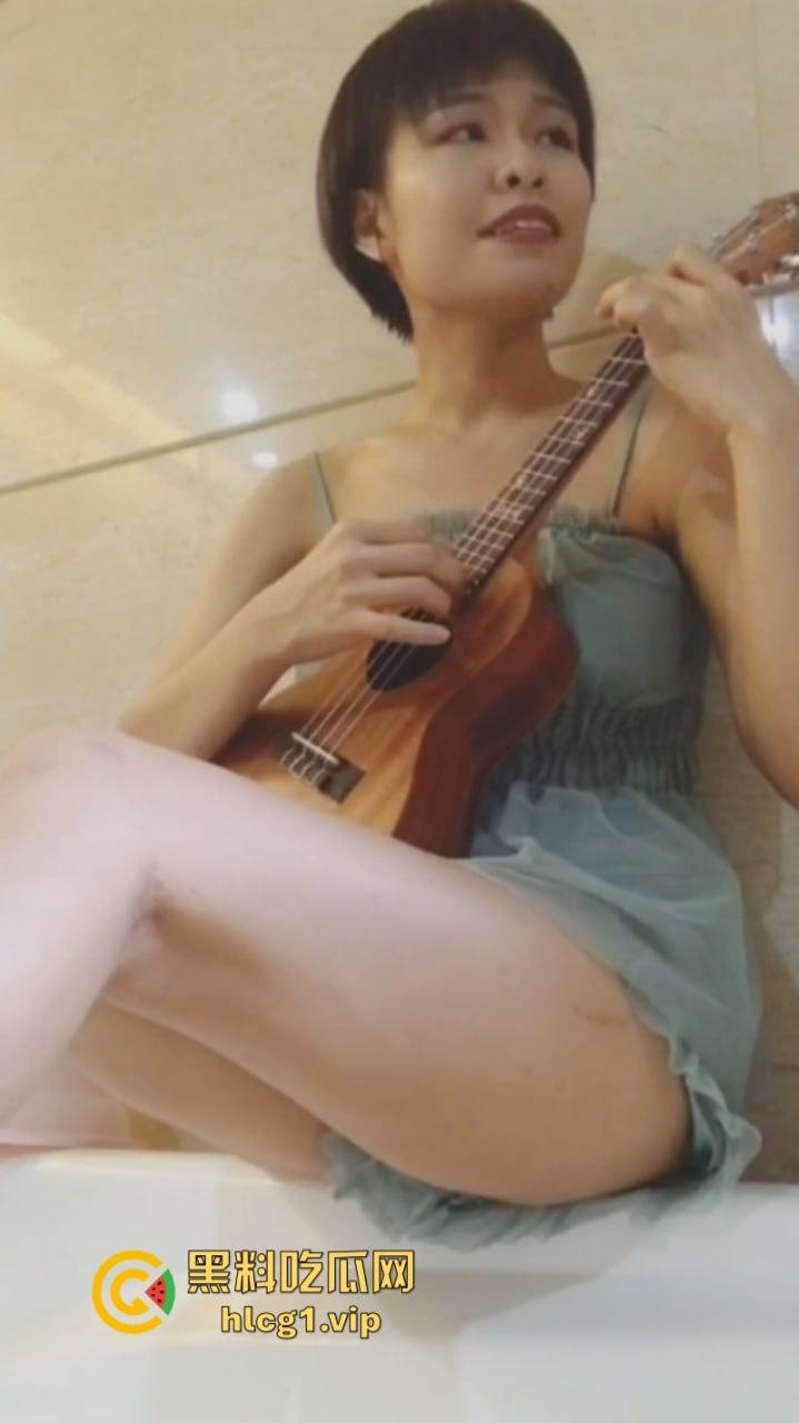 深圳市新安中学 外国语学校 音乐老师黄稳畅和学生们的性福生活被曝光  第9张