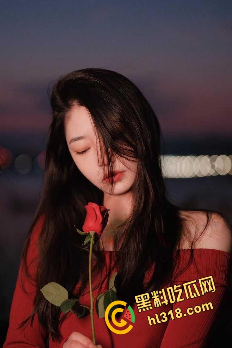 湖北师范大学【曾晓婷】，模样清纯得像个邻家妹妹，但骨子里骚得要命，被22厘米巨物捣得乱颤 !  第5张