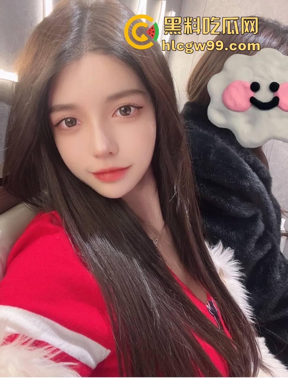 KTV地下室的阳痿现场，妹子全力助攻黑丝高跟架肩撸，少年望逼空流泪，撸了半小时弟弟却软得像根面条！  第5张