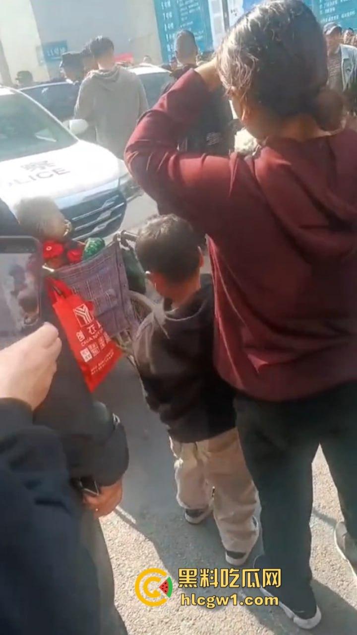 阑尾炎也能要人命？徐州二院割阑尾花费100万人还没了 人财两空家属大闹医院  第4张