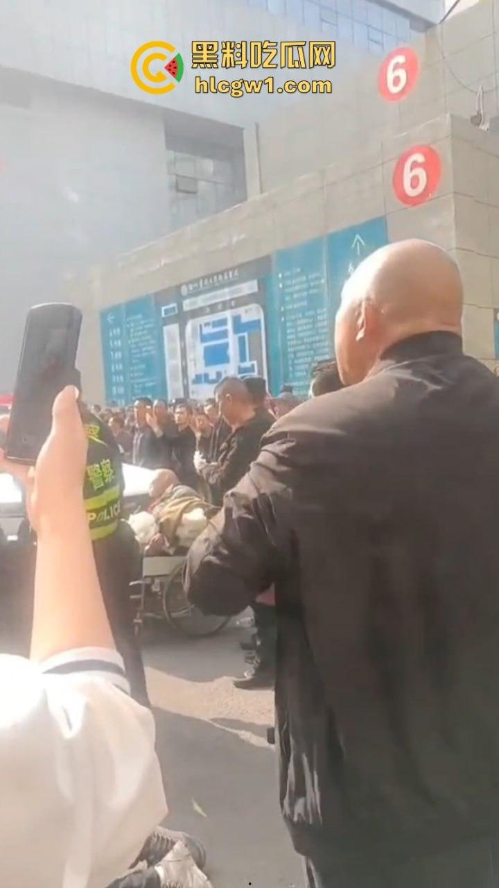 阑尾炎也能要人命？徐州二院割阑尾花费100万人还没了 人财两空家属大闹医院  第6张