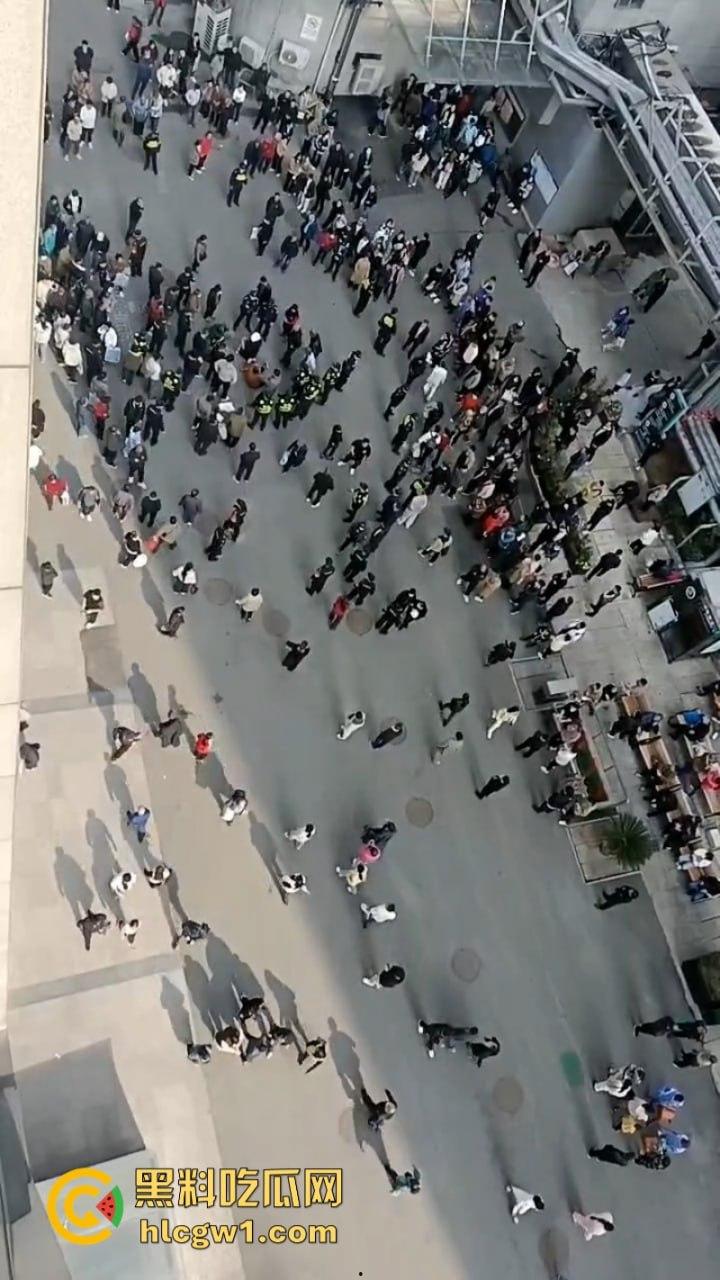 阑尾炎也能要人命？徐州二院割阑尾花费100万人还没了 人财两空家属大闹医院  第10张