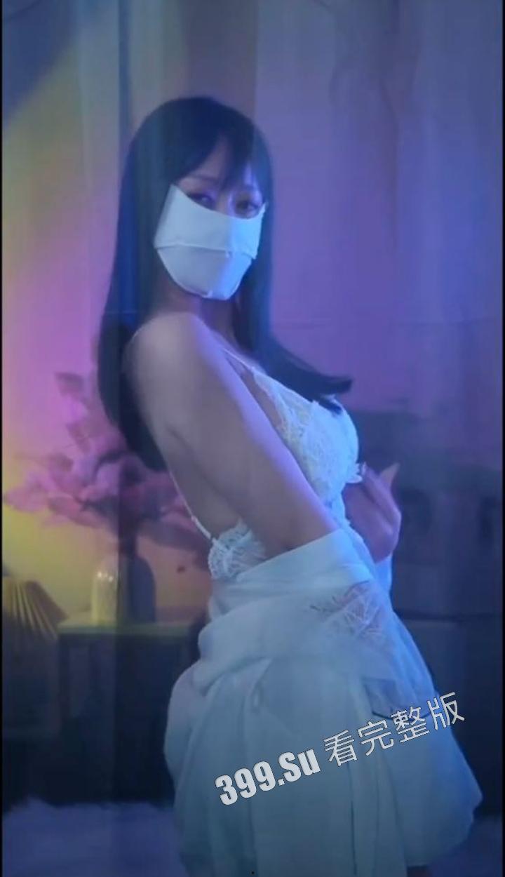 抖音 #雪飘飘 980抖币一个月会员群只可以观看一次的会员福利视频  录屏 第3张