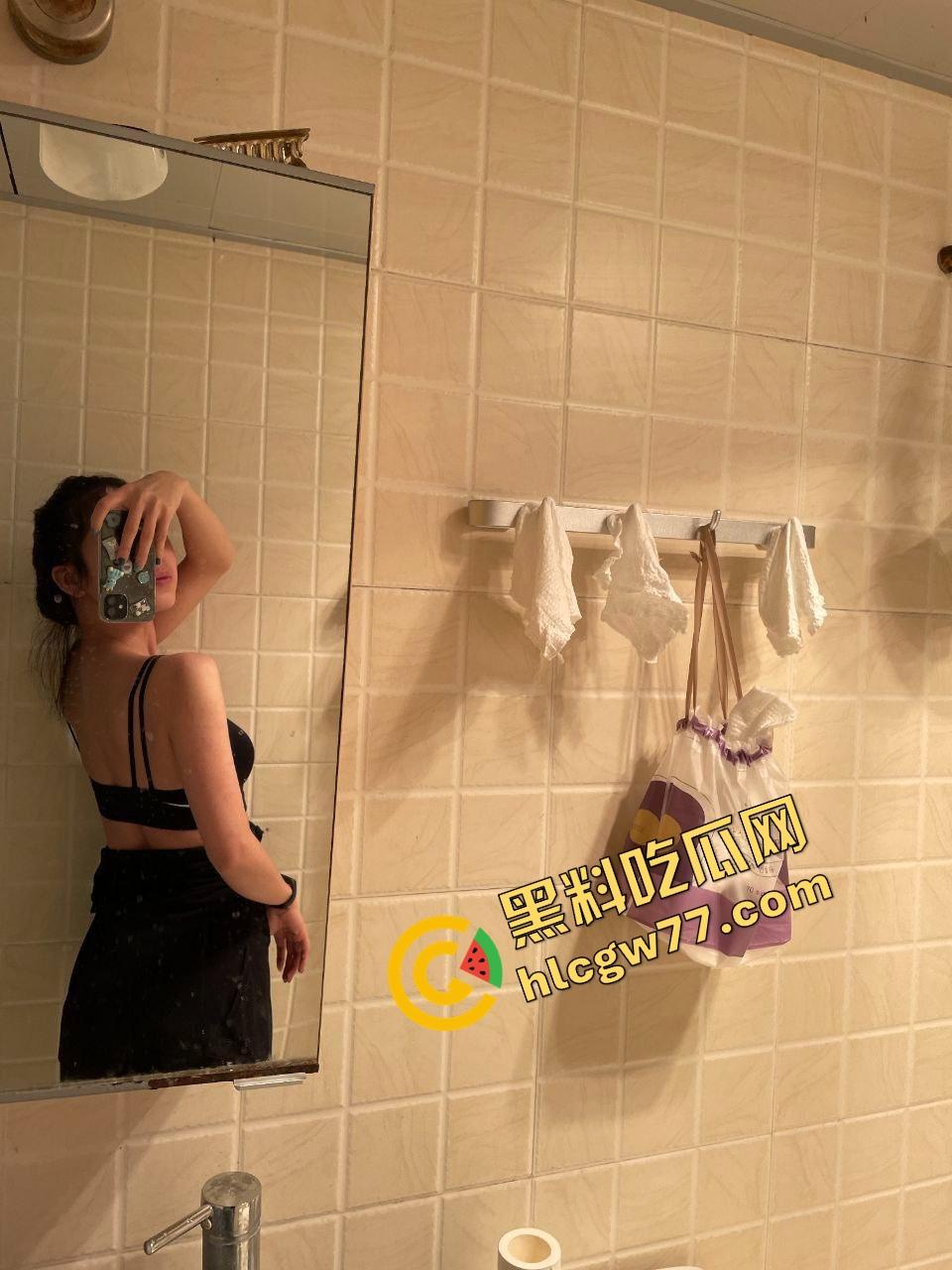 新东方数学老师【田秋弥】表面严师私下变骚狗，爱被羞辱意淫，高潮主动喊草大力点！  第7张