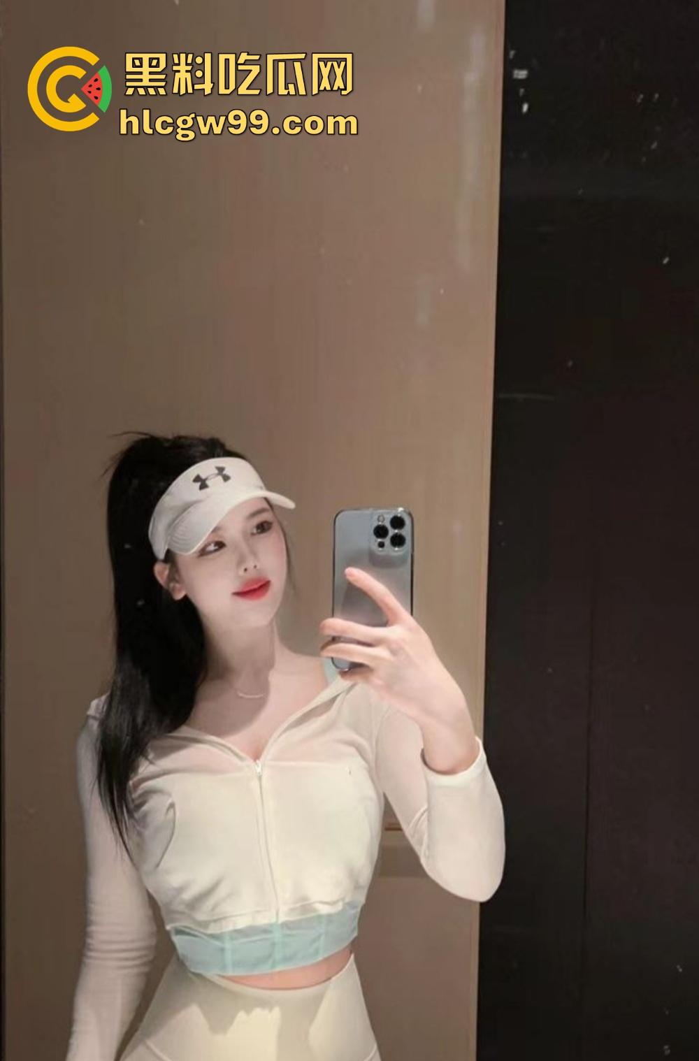 深圳气质绿茶【李萍莹】白天健身贵妇，夜晚跪操做母狗，高端包装下的骚货，身材火辣骑一次就上瘾！  第3张