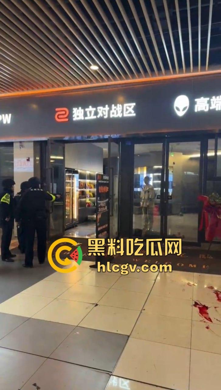 四川郫县00后小伙讨薪变命案！怒捅中介老师后自割脖子，十几刀下去仍然下不去手！  第11张