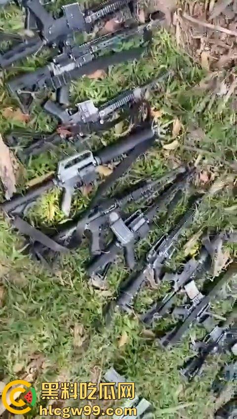 哥伦比亚武装冲突，现场死伤无数遍地尸体， 上万人流离失所!总统宣布: 进入紧急状态!  第3张