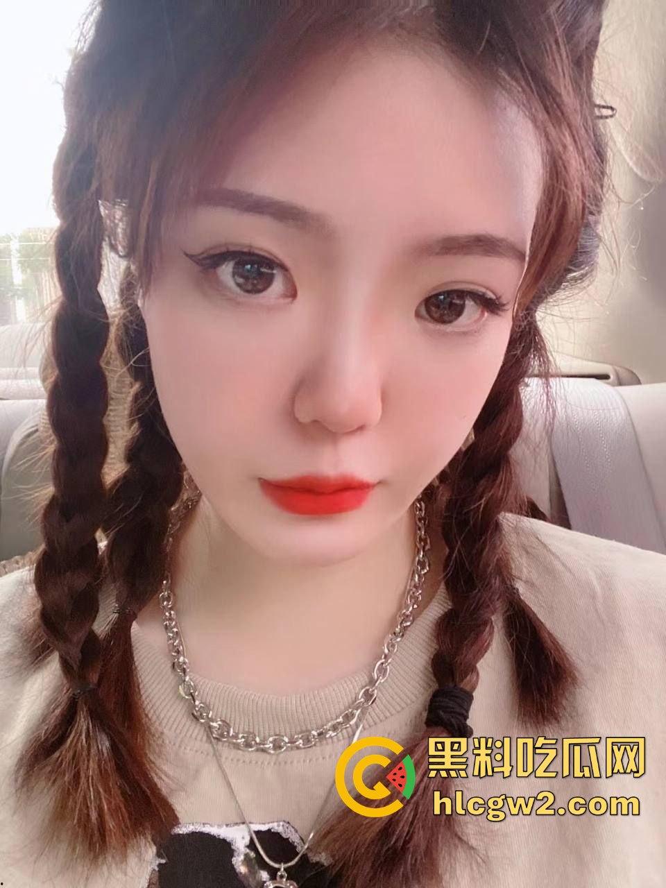 湖北26岁『郭可岚』掰开馒头穴自拍流出  被男友干的翻白眼伸舌头打炮痴态毕露，云盘视频全网疯传！ 第6张