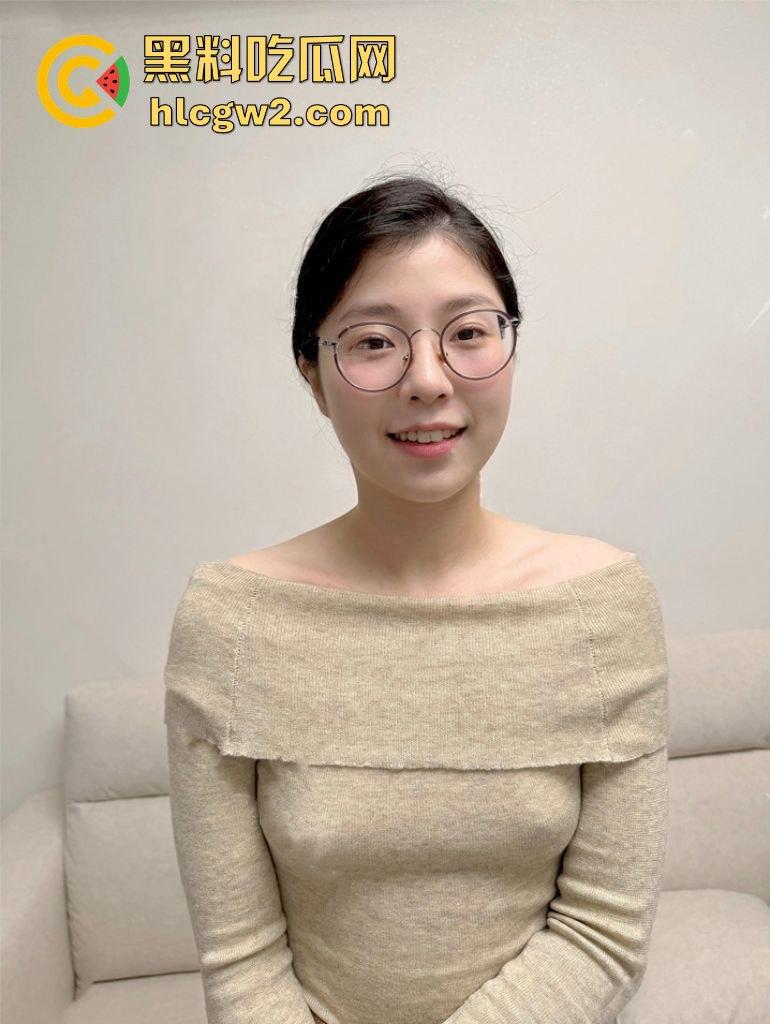 湖北26岁『郭可岚』掰开馒头穴自拍流出  被男友干的翻白眼伸舌头打炮痴态毕露，云盘视频全网疯传！ 第8张