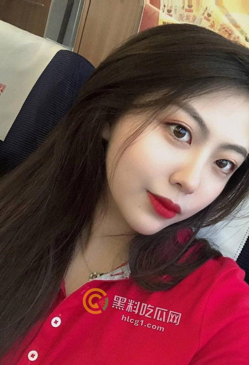 山航机长「何娜娜」原地干拔起飞，只为赶回去吃男友鸡巴，躺卧口爆视频被曝出！  第5张